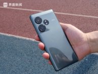 他更愿意把大模型竞赛看成一场马拉松